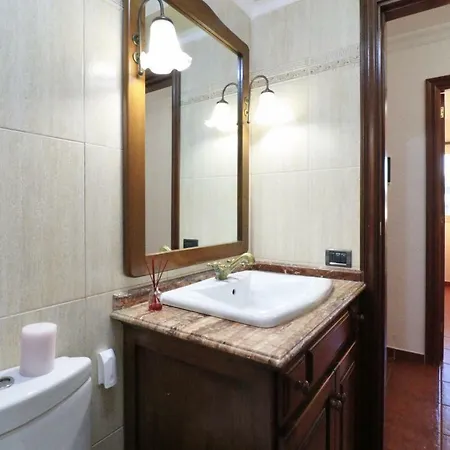 Bella Vista Apartment *